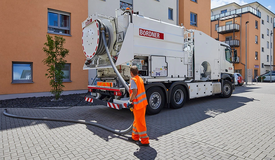 Fettabscheider-Reinigung regelmäßig durchführen – Abwasserwerte einhalten